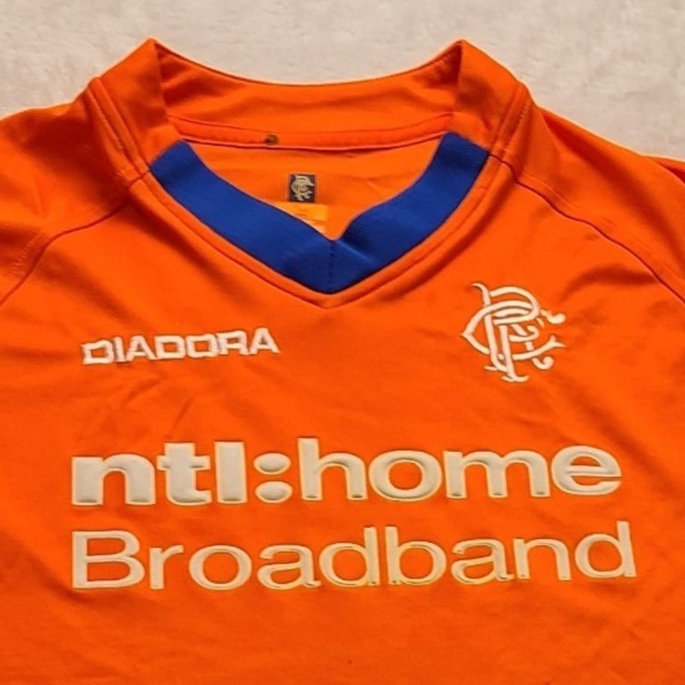 Vintage Diadora Glasgow Rangers FC Men's Jersey Orange 2002-03 V-Neck Away Kit S - Picture 3 of 13